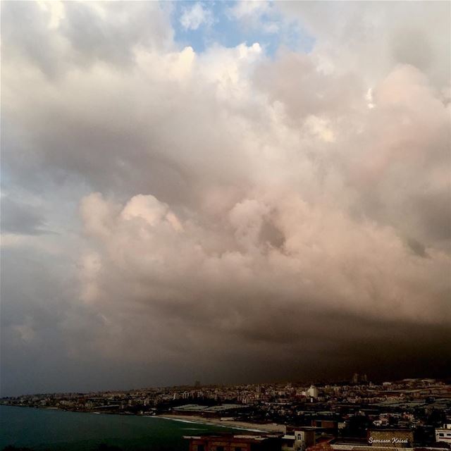  storm  clouds  black  sea ...