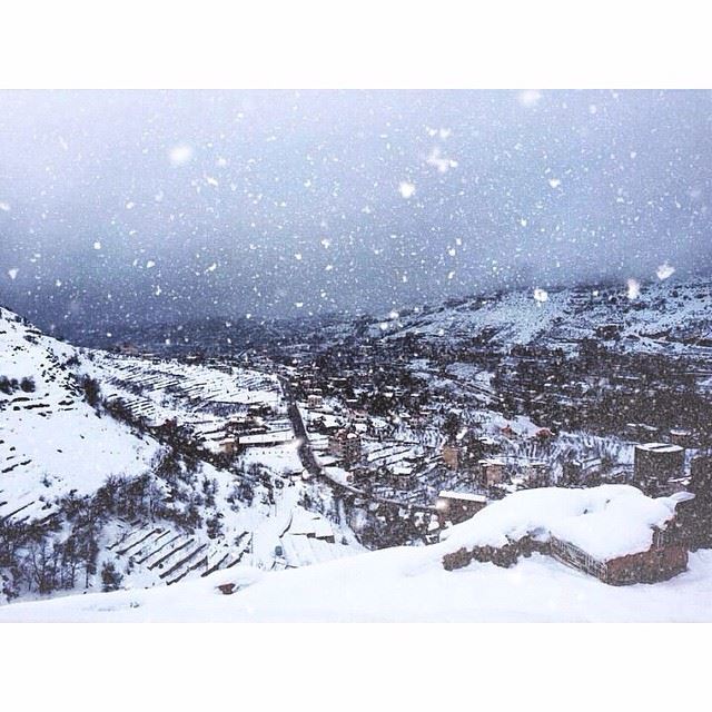  stormwindy  windy  lebanon  snow ...