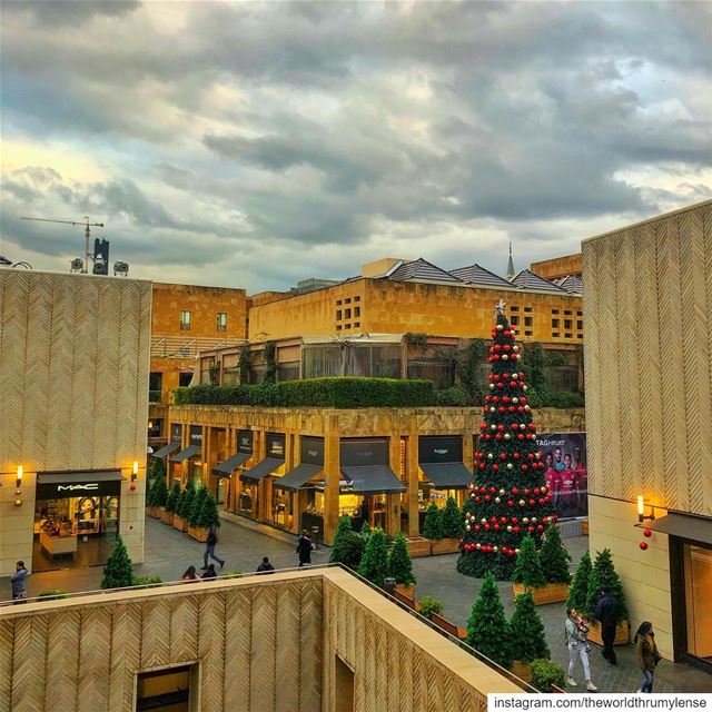 Stormy Beirut  sky  clouds  lebanon  beirut  shotoniphone  picoftheday ... (Downtown Beirut)