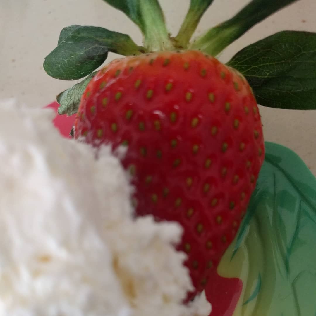  strawberry  strawberriesandcream  sweet  sweety  sweets  fruit   yummy ...