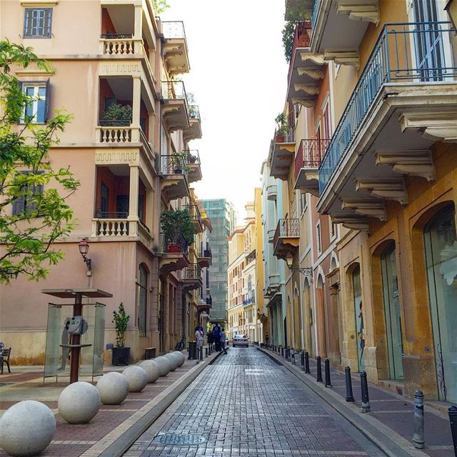  street  buildings  architecture  archilovers  architecturelovers ... (Beirut, Lebanon)