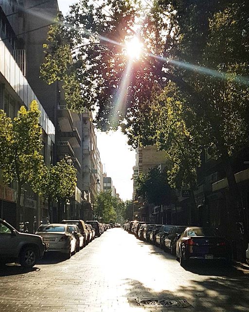 ... Streets of Beirut:when there's no traffic, they're just terrific 😊😃 (Rue Makdessi)