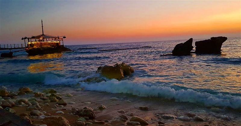 😍😍-- summer beirut lebanon weekend  instagram beach sea happy... (Beirut, Lebanon)