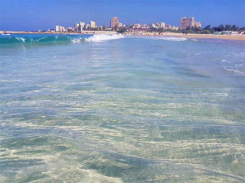 Summerbelike🌞🌞🇱🇧🇱🇧 beattheheat  water  ocean  seaside  sand  waves ... (Tyre-Sour At Beach)