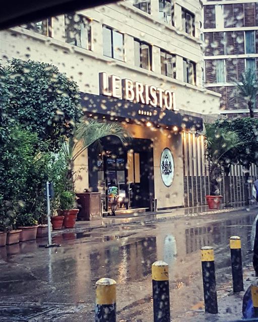 Sunday afternoon's mood.. February's weather..⛅🌥🌦🌧 lebristol  beirut... (Le Bristol Hotel Beirut)