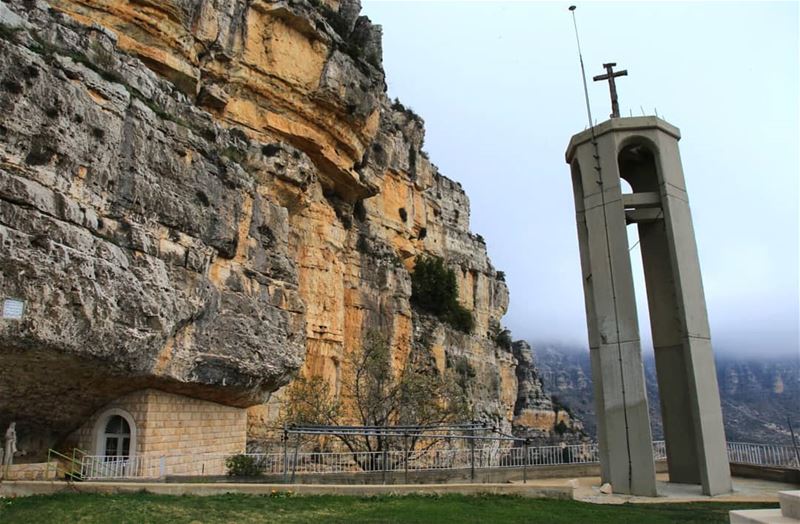  Sunday Church JesusChrist Cross lebansesaints lebaneseChurches Akoura... (Akoura, Mont-Liban, Lebanon)