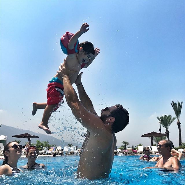 Sunday is Family Day ❤ Livelovebeirut  theweekoninstagram  Lebanese  Pool... (Aquamarina 2 Complex)