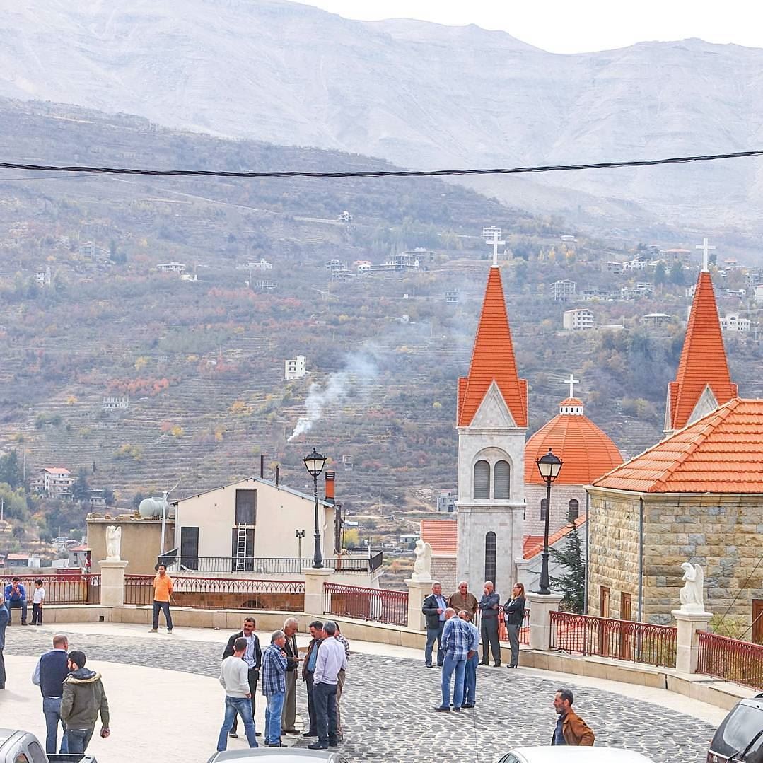 Sunday morning, church bells ringing, crowds gathering and the smell of... (Bcharré, Liban-Nord, Lebanon)
