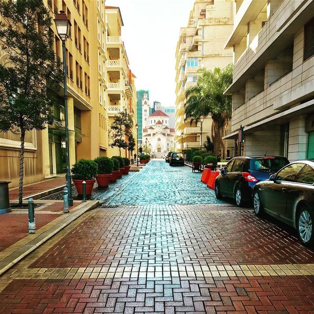  sundaymorning  beirut  lebanon  city  church  mylebanon  streets ... (Saifi Village)