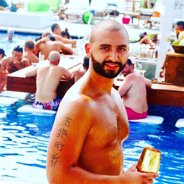  sundayvibes  summer2017  summervibes  Veerlb  tanned  moetchandon  gold ... (VEER Boutique Hotel & Beach Club)