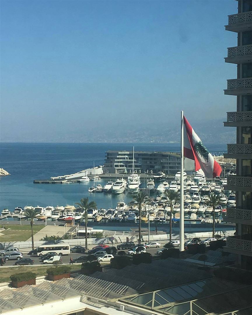 Sunny Day 🌞By @nazesmer84  GoodMorningBeirut  ZaytounaBay  ZeitounaBay ... (Phoenicia Hotel Beirut)