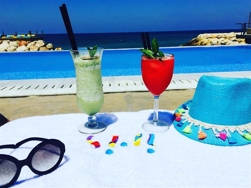  sunny☀️ day withhusband beach pool view relax cocktail drink foodie... (Iris Beach Club)