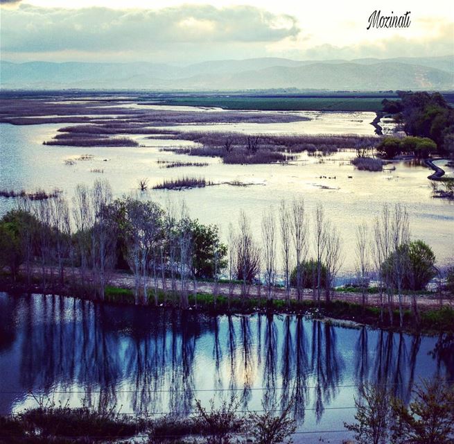 Sunrise at Aamiq Bekaa..have a blessed Sunday ☺ reflection reflections... (`Ammiq, Béqaa, Lebanon)