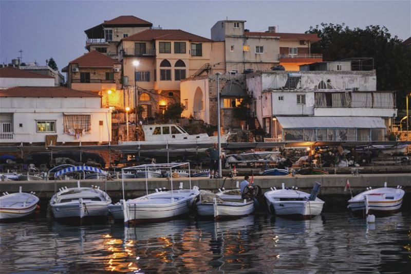 Sunset at the port !  loves_lebanon  super_lebanon   ig_lebanon ... (Batroûn)