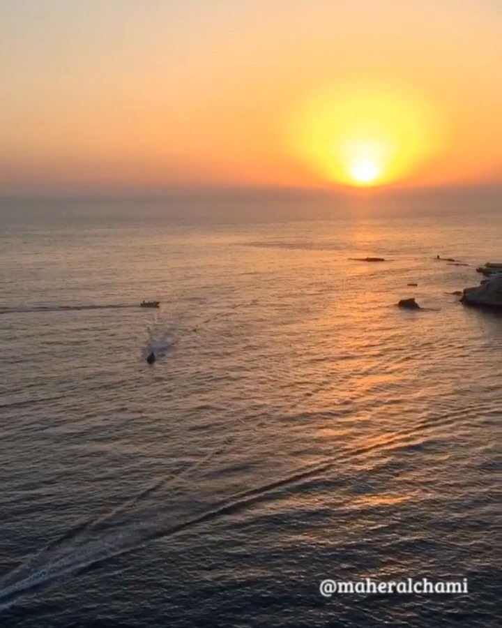 sunset in 🇱🇧 . . .check this video please and mention your friends. 👍🏻 (لبنان الروشه)