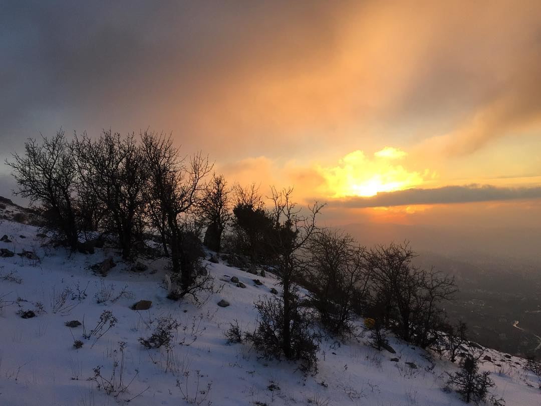  sunset  landscape  snow  nature  naturelovers  nature_perfection ... (Falougha, Mont-Liban, Lebanon)