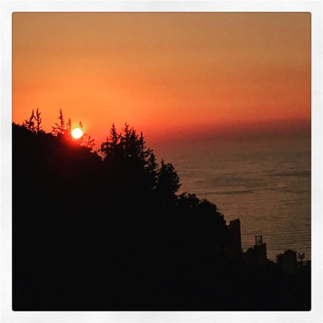 sunset  lebanon ... (Bqennâya, Mont-Liban, Lebanon)