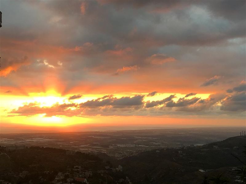 Sunset....  lebanonspotlights  thisismycommunity  nationalart ... (`Akkar, Liban-Nord, Lebanon)