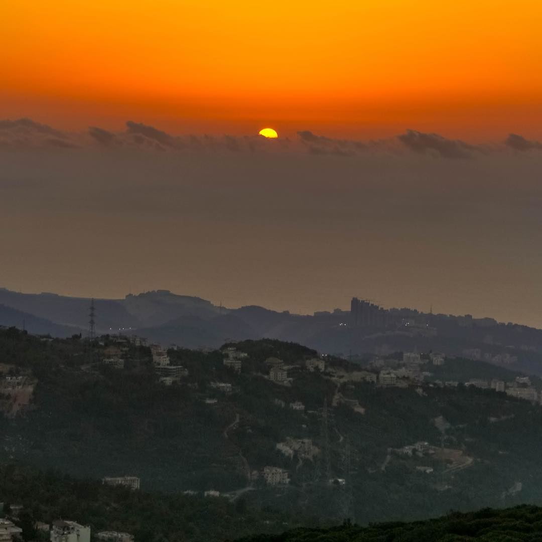  Sunset moutains clouds kaifun lebanon loves_lebanon super_lebanon... (Kayfun, Mont-Liban, Lebanon)