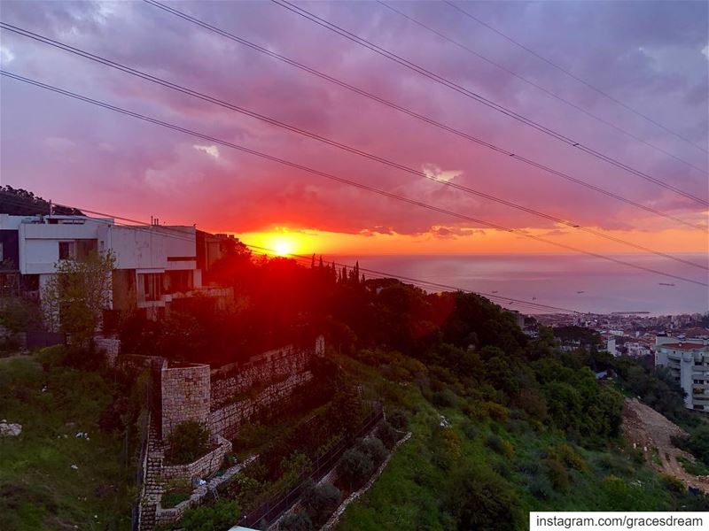 Sunset 🌞  NoFilter  Beirut  Lebanon  Easter  Sunday .......... (Er Râbié, Mont-Liban, Lebanon)