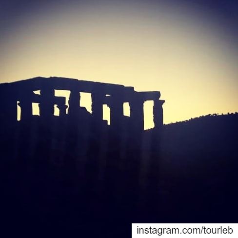 Sunset on a beautiful remote roman temple... tourleb  tourlebanon ... (Al Manara, West Bekaa)