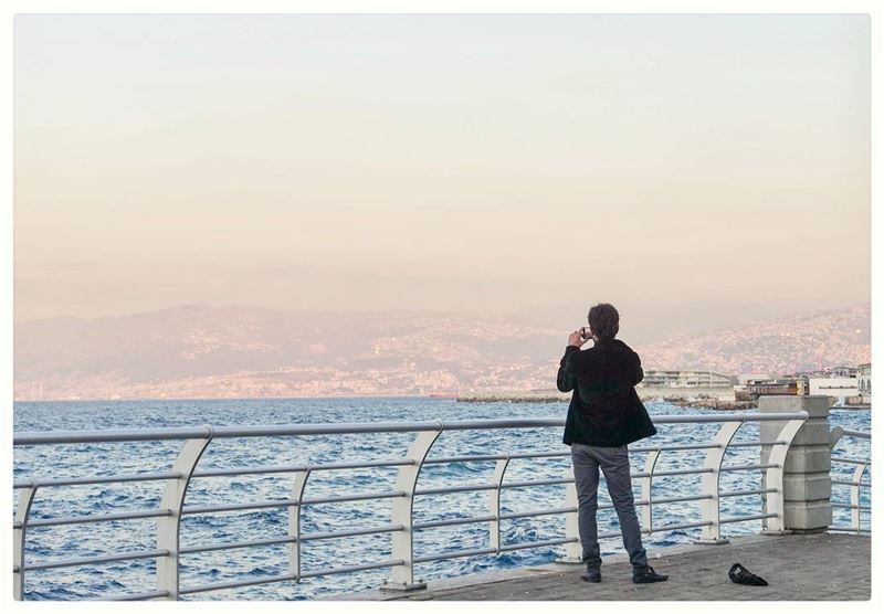 Sunset on the corniche 🌅 (Beirut, Lebanon)