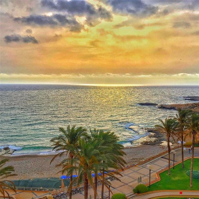  sunset  sea  nature  naturelovers  naturecolors  walk  WhatsUpLebanon ... (Beirut, Lebanon)