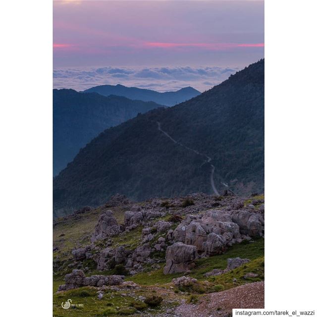 Sunset. sunset  canon6d  benro  lebanon  tamron  quack  🐤