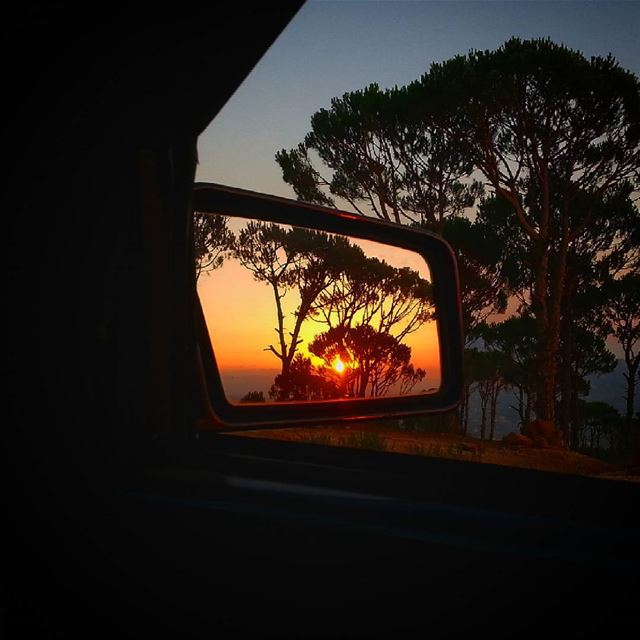 🌄📷😃 sunset sunset_madness sunset_pics sunset_love reflection car...