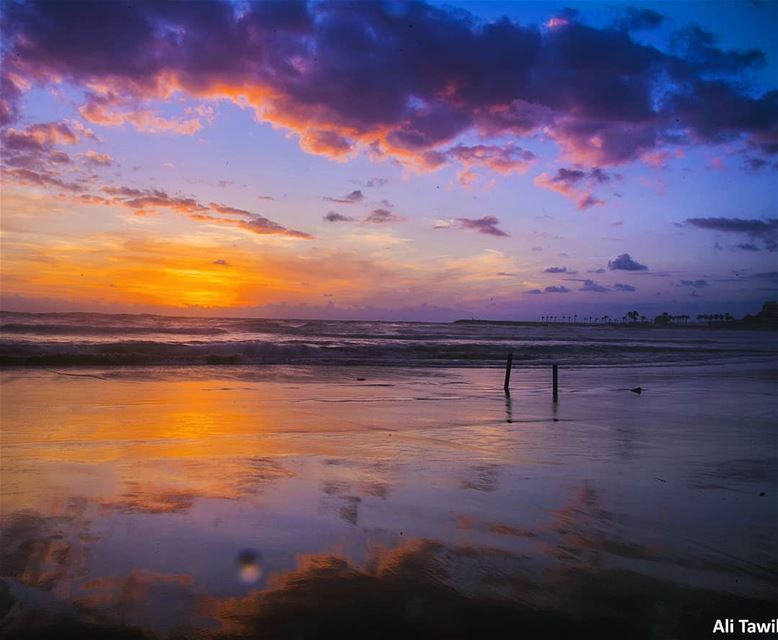 🌅 sunset  sunsetlovers  dusk  beirut  beautiful  beach  insta_lebanon ... (Beirut, Lebanon)