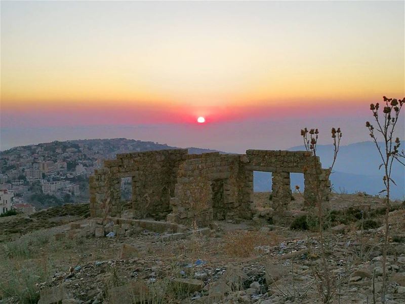  sunset sunsetlovers soliel me skypron skylovers skyline igers instalike...