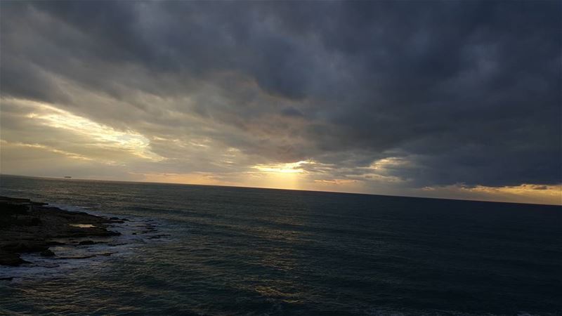  sunset  sunsetlovers  sunsetlove  amchit  lebanon  lebanonisbeautiful ... (Amchit)