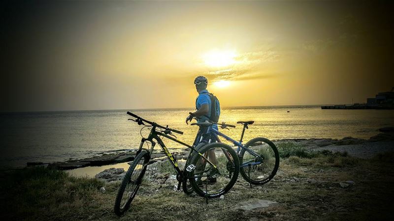  sunset  sunsetlovers  sunsetlove  sunstbike  biking  day  bikingday ... (Batroûn)
