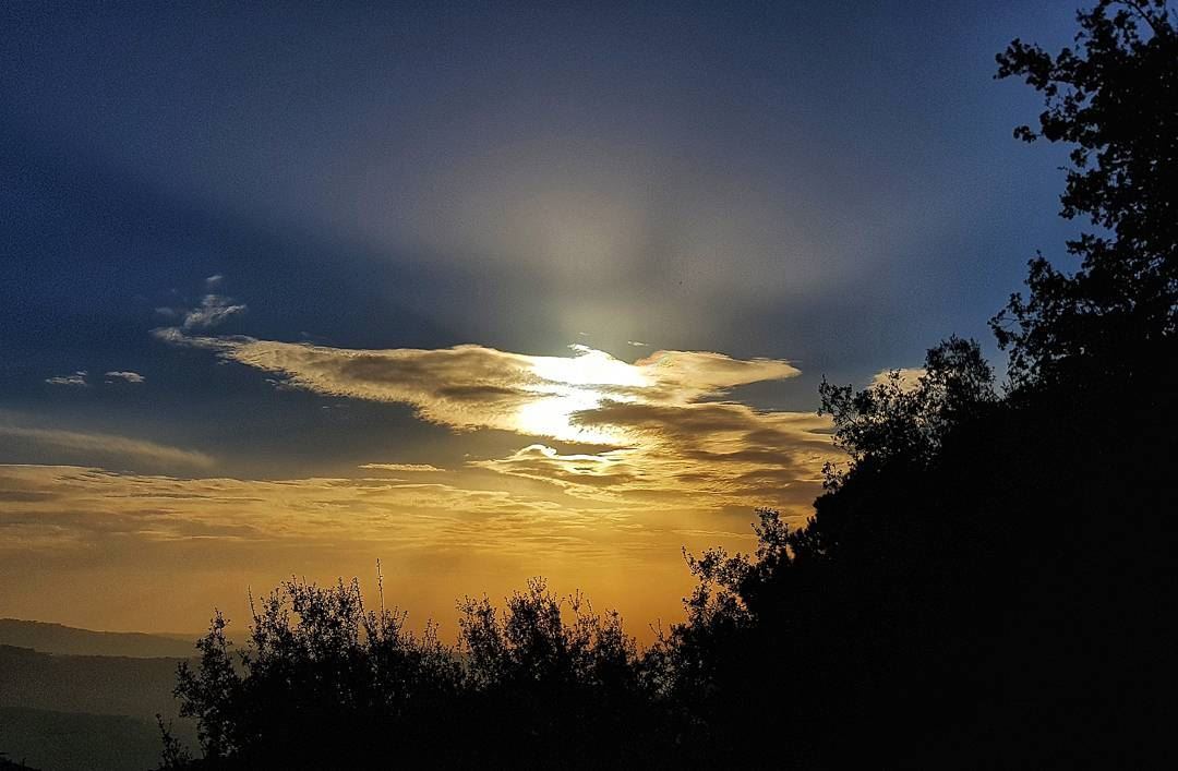 🕊Sunset Today 🕊😍.... sunset_pics  sunsetsniper  sunset_stream ... (Dahr El-Suwan, Mont-Liban, Lebanon)