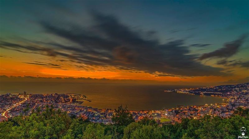 Sunset view from above @livelovejounieh @harissa_lebanon @lebanoninapicture