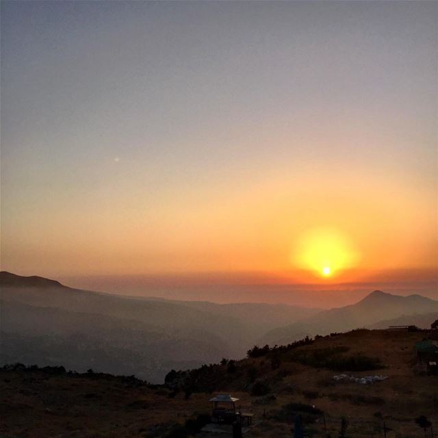 Sunsets are my favorite 🇱🇧. Lebanon a trip to remember. ... (Bcharreh, Liban-Nord, Lebanon)