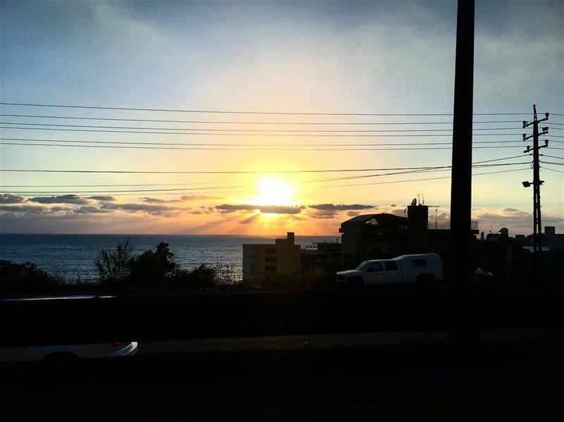  Sunsets beyond the  traffic ☀️🌊  lebanonweather  weather  weathernews ... (جونية - Jounieh)