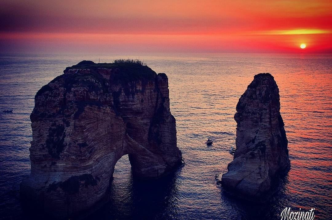  sunsets sunset sunset_ig sunsetlove sunsetlovers redsun meetlebanon  sun... (Beirut, Lebanon)
