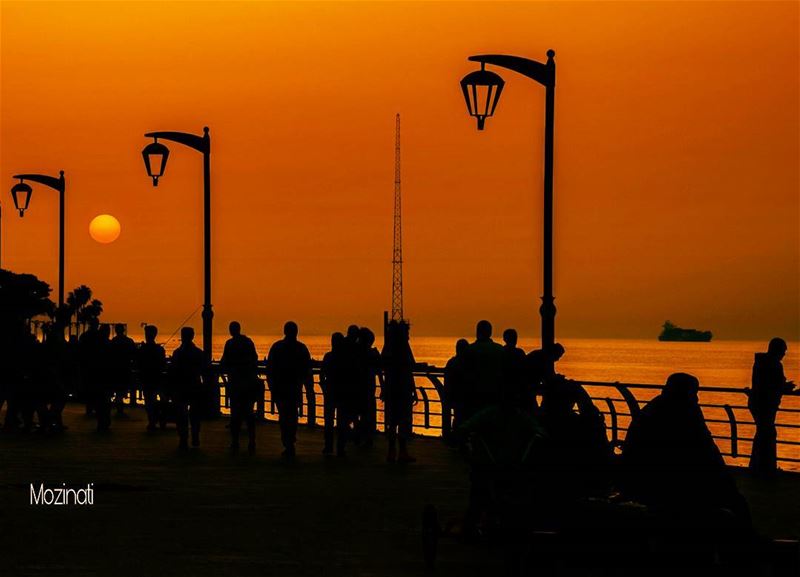  sunsets sunset_hub super_lebanon sunsetporn sunsetlovers sunsetlove... (Ain El Mreisse, Beyrouth, Lebanon)
