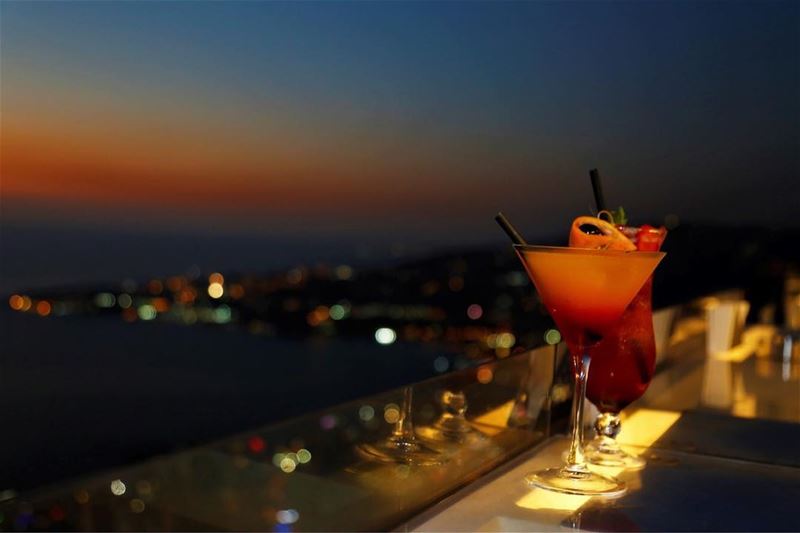 Sunsetting 🌅🍸 AtTheTop  CraftCocktails  NightSky  BeautifulSunsets ... (The Terrace - Restaurant & Bar Lounge)