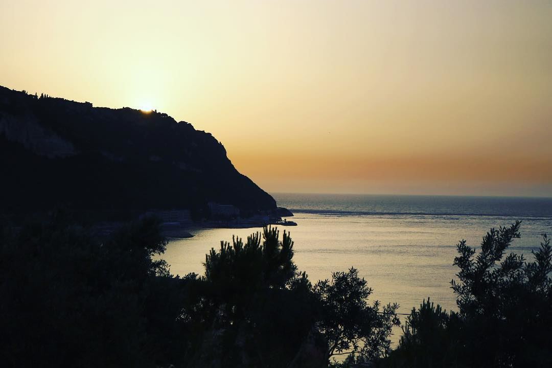  super_lebanon  sunset  sunrise  sun  livelovelebanon  lebanese  teamcanon... (Chekka)