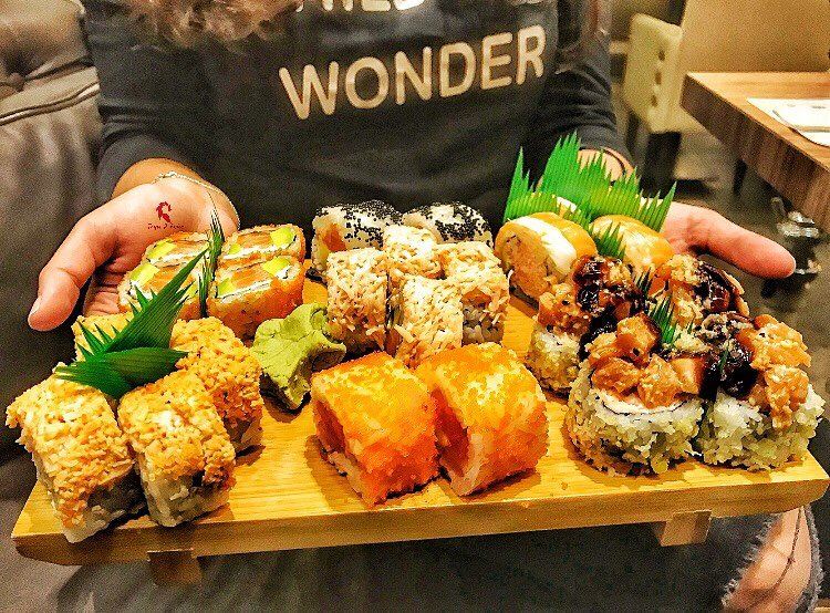 Sushi anyone? 👀.====================📍 @ahwet_el_set . .🍣 @sushistar.g (Ahwet El Set - قهوة الست)