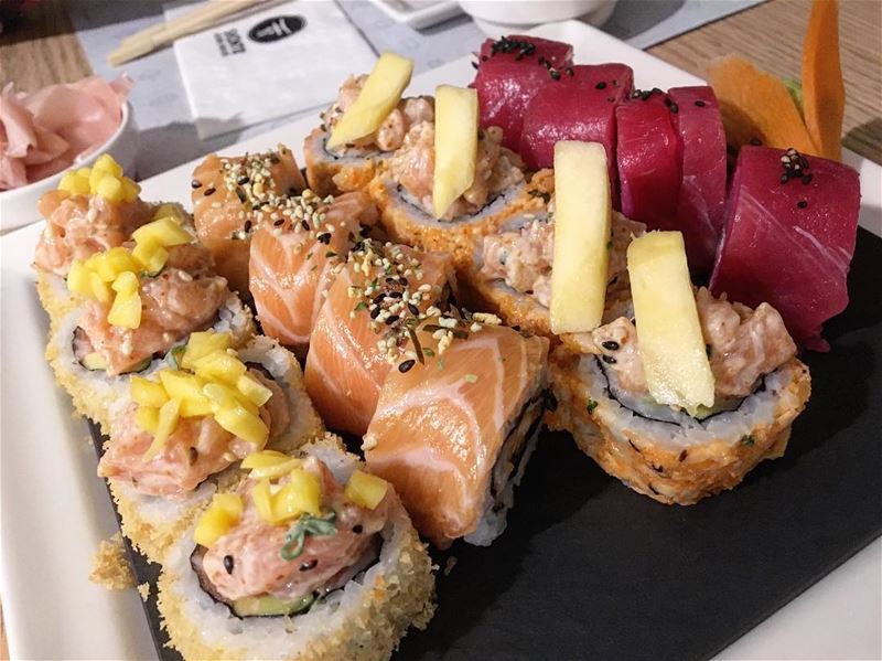 🙄🤤😍. sushi food eat yummy nomnom foodie foodporn foodgasm foodstagram... (Beirut, Lebanon)