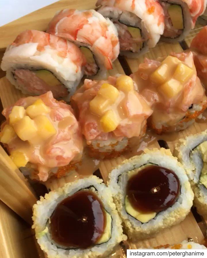 Sushii night! 😍😍  PeterByekolWenMaken @trisleb ... food  foodporn ... (TRI-S)