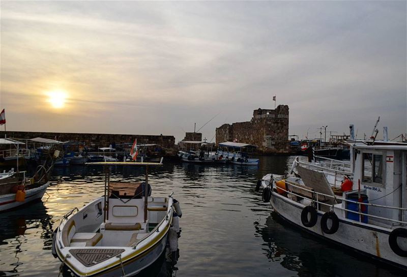  sweet  november  autum  besttimeoftheyear  autumncolors 🍁🍁 sunset ... (Byblos - Jbeil)