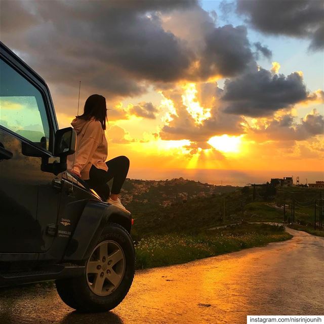 Sweeter than honey 🍯  sunset  wrangler  april  livelovebeirut ... (`Aqtanit, Al Janub, Lebanon)