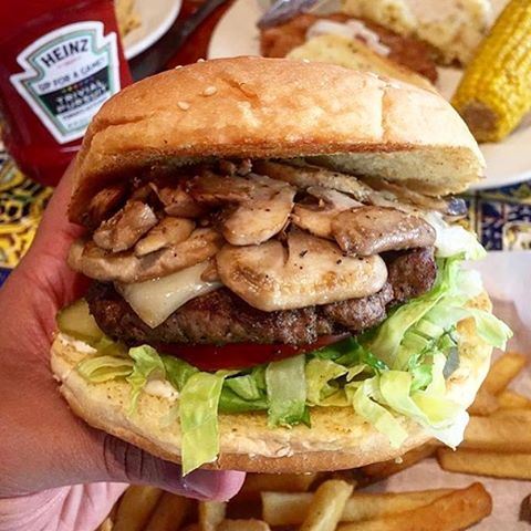 Swiss Mushroom Burger at @chilisbeirut 😍🍔🍴 What's for dinner? 😄😄😄 Credits to @zahig  (Chili's Beirut)