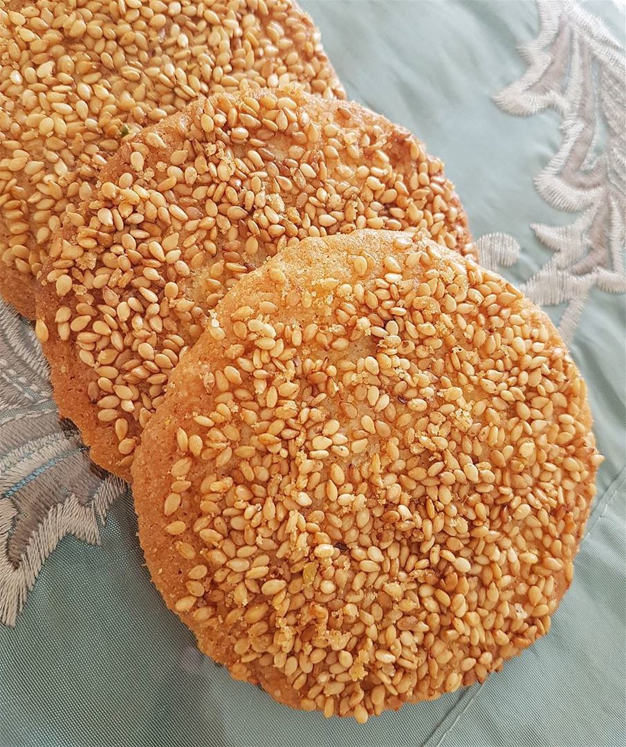 Syrian Sesame Cookies Aka Barazi' 🌸Ingredients🌸 3/4 cup sugar1 egg3/ (Greater Montreal)