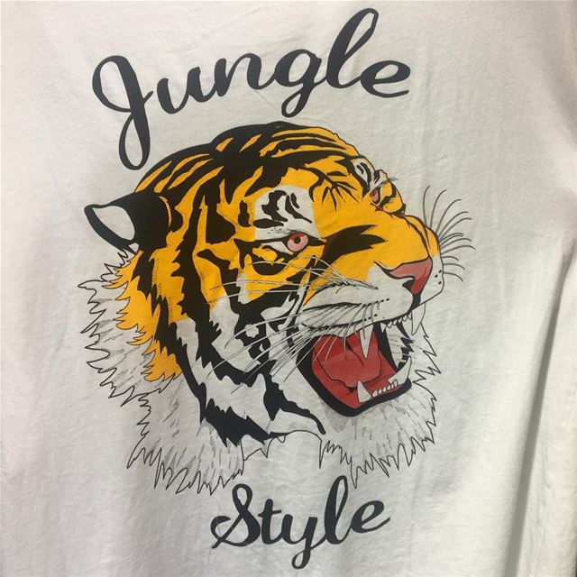 T-shirt design from SS17 🐯.... shopping  italian  boutique ... (El Mtaïleb, Mont-Liban, Lebanon)