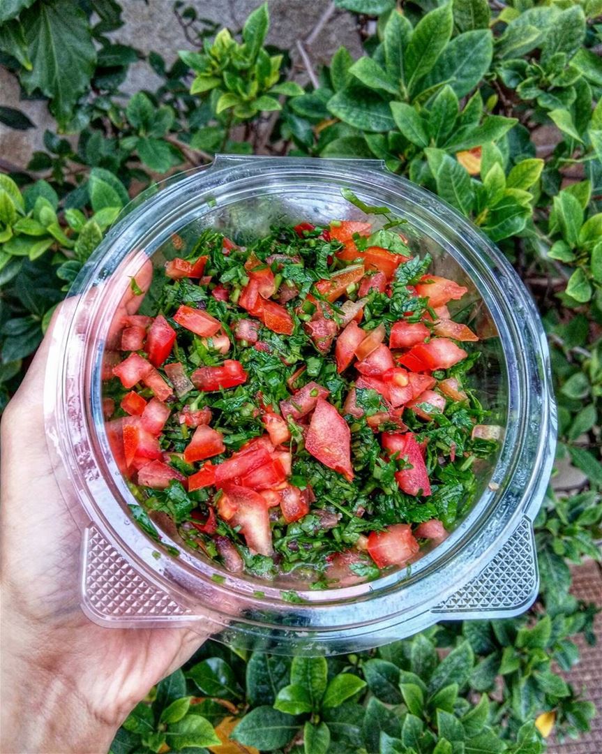 Taboule 😍💚••• salad lebanoneats lebanese yourlebanon vegetarian... (Beirut, Lebanon)